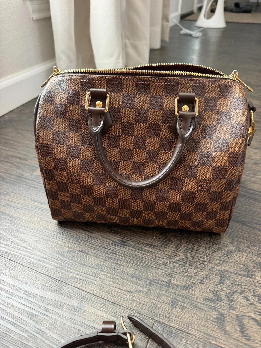 Authentic Louis Vuitton Speedy 25 Bandouliere